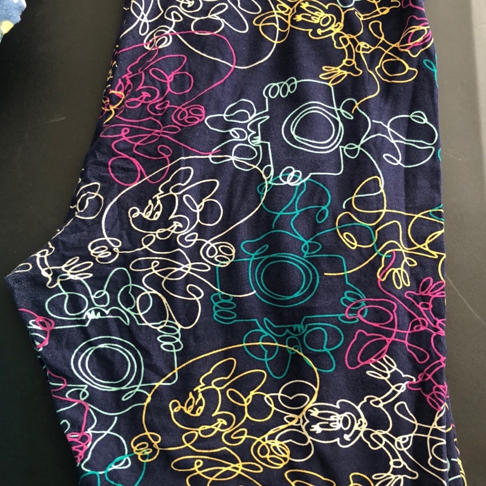LuLaRoe Disney TC leggings